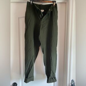 A New Day Green Pants Capri